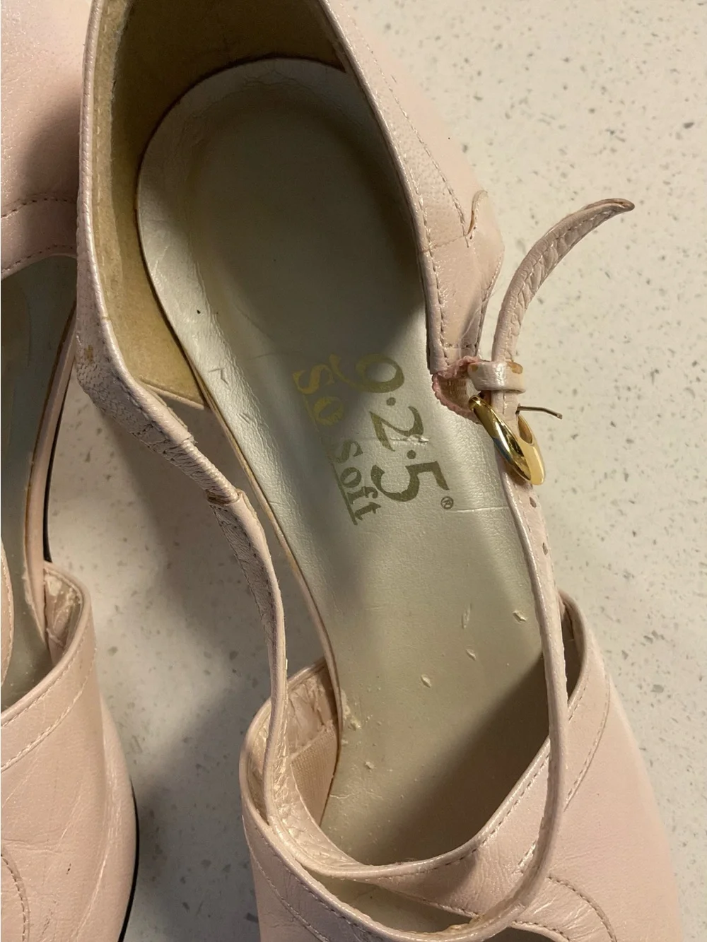 9.2.5 Women's Blush Pink T-Strap Comfort Heels